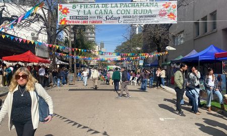 Caña con ruda, música y juegos: así se vive el domingo en El Molino de Santa Fe Caña con ruda, música y juegos: así se vive el domingo en El Molino de Santa Fe