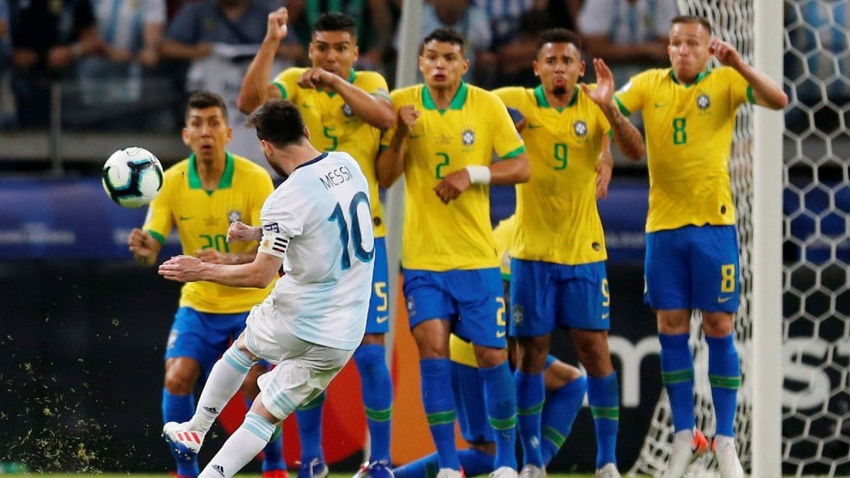 Argentina jugará la primera fecha rumbo a Qatar 2022 ante Ecuador en La Bombonera y luego visitará a Bolivia en La Paz.