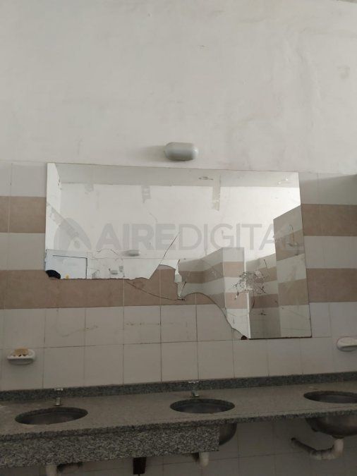 Baño del primer piso.