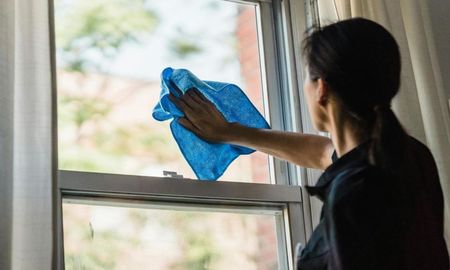 El truco casero que arrasa para dejar las ventanas impecables y sin rayas. El truco casero que arrasa para dejar las ventanas impecables y sin rayas.