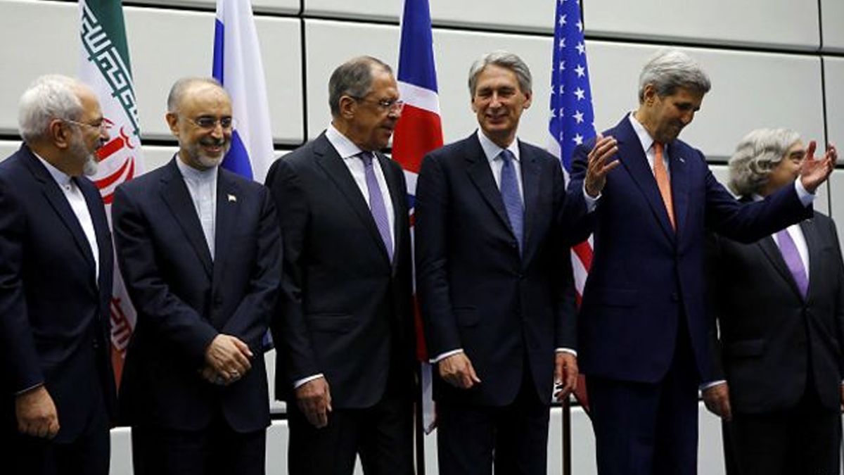 El ministro de Relaciones Exteriores de Francia