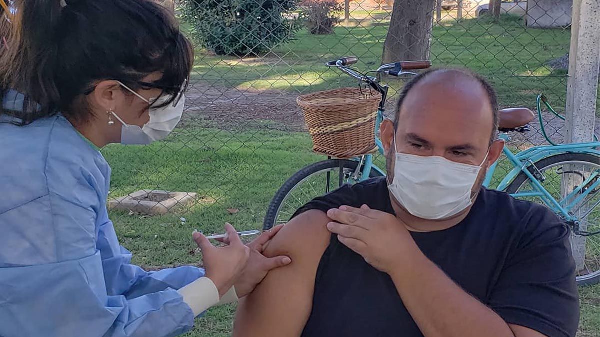 El intendente de Baradero recibió la segunda dosis de la vacuna rusa el 22 de enero.