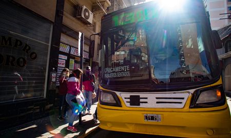 Este viernes no habrá servicio de colectivos de corta y media distancia en todo el interior del país. Este viernes no habrá servicio de colectivos de corta y media distancia en todo el interior del país.