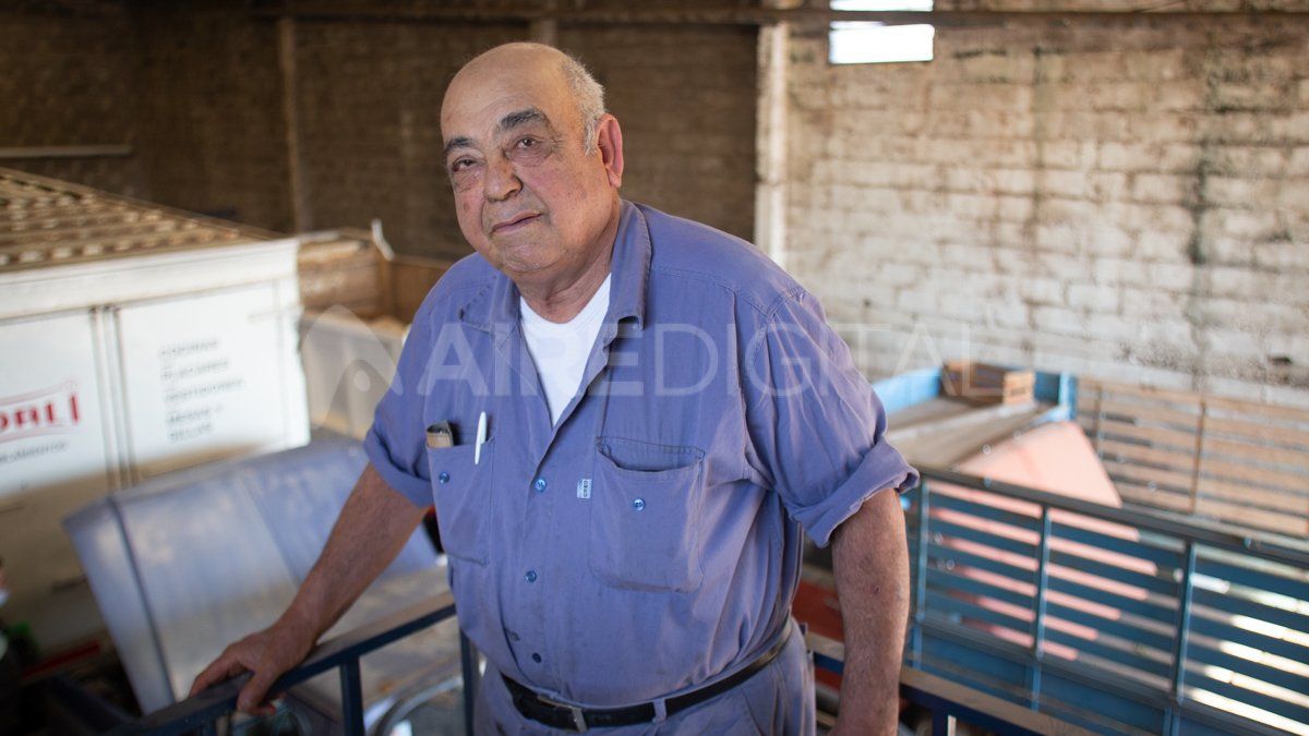 Juan Carlos Fernández nació en Santa Fe el 28 de enero de 1952 y fue quien se tomó la última foto con Carlos Monzón, a minutos del accidente que provocó la muerte del ex boxeador.