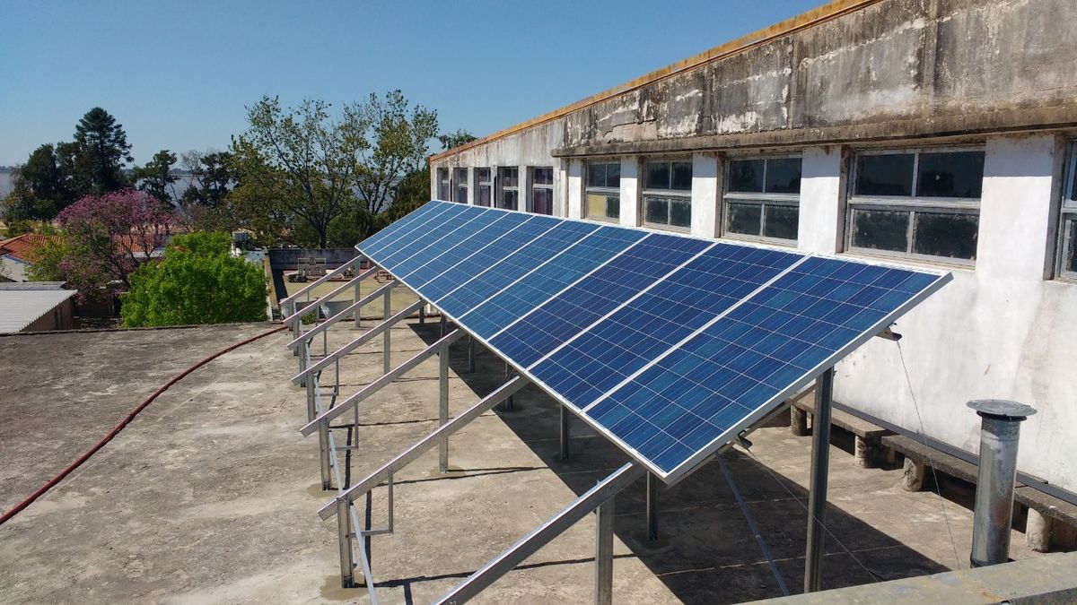 Los paneles solares de la UTN producen el equivalente al consumo de una vivienda residencial grande o casi dos viviendas residenciales tipo.