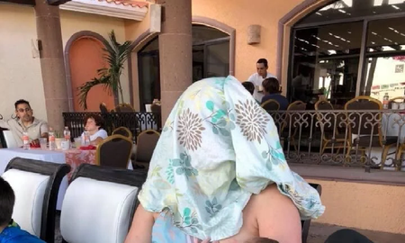 Amamantaba a su bebé y un hombre le pidió que se tapara, su reacción se hizo viral Amamantaba a su bebé y un hombre le pidió que se tapara, su reacción se hizo viral