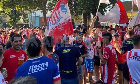 Cambian las previas en Unión para mejorar la convivencia con los vecinos: reubican los puestos de comidas. Cambian las previas en Unión para mejorar la convivencia con los vecinos: reubican los puestos de comidas.