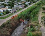 Inversión histórica en obras hídricas: el gobierno de Pullaro licita la limpieza de canales troncales en zona centro de la provincia. Inversión histórica en obras hídricas: el gobierno de Pullaro licita la limpieza de canales troncales en zona centro de la provincia.