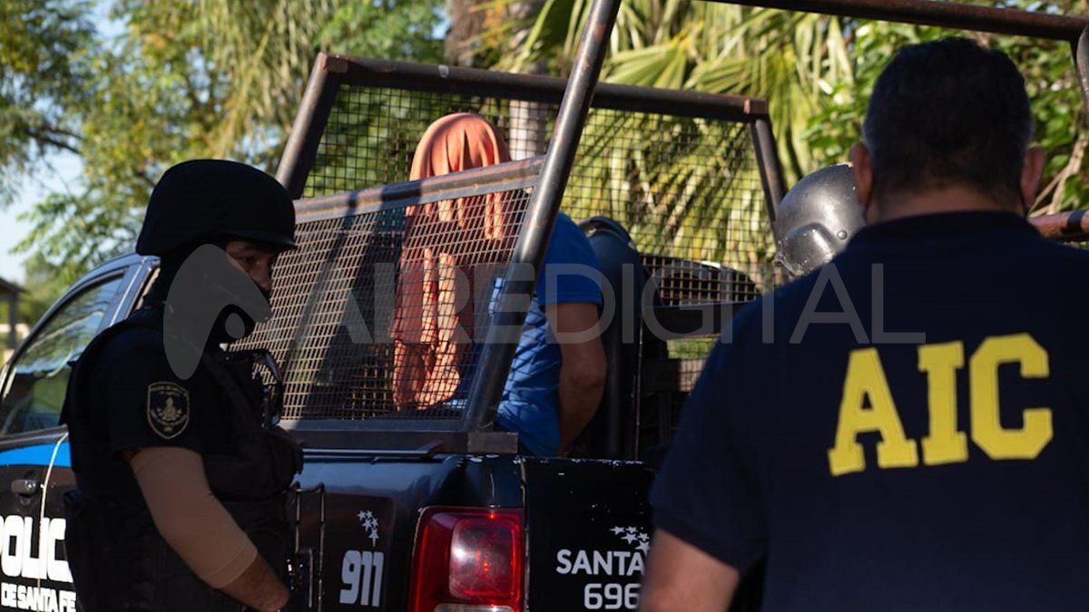 Hubo personas trasladadas a sede policial tras los allanamientos.