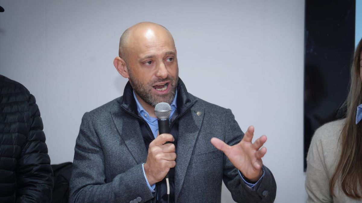 Gustavo Puccini adelantó en AIRE los créditos que ofrecerá la provincia en la Agroactiva 2025.