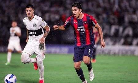Olimpia y Cerro Porteño de Paraguay, rivales del Club Atlético Colón en la Copa Conmebol Libertadores, empataron sin goles en su primer partido. Olimpia y Cerro Porteño de Paraguay, rivales del Club Atlético Colón en la Copa Conmebol Libertadores, empataron sin goles en su primer partido.