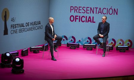 La propuesta ganadora será elegida por un grupo de profesionales vinculados al diseño, el arte y la cultura, y el premio consistirá en una dotación económica de 1.000 euros.