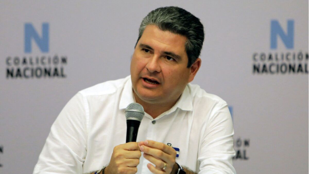 Chamorro fue acusado por el régimen de Ortega de “incitar a la injerencia extranjera en asuntos internos”, “organizarse con financiamiento de potencias extranjeras para ejecutar actos de terrorismo”.