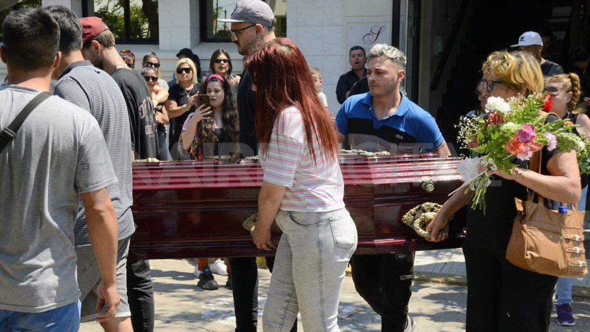 Velatorio de Sofía Delgado en San Lorenzo