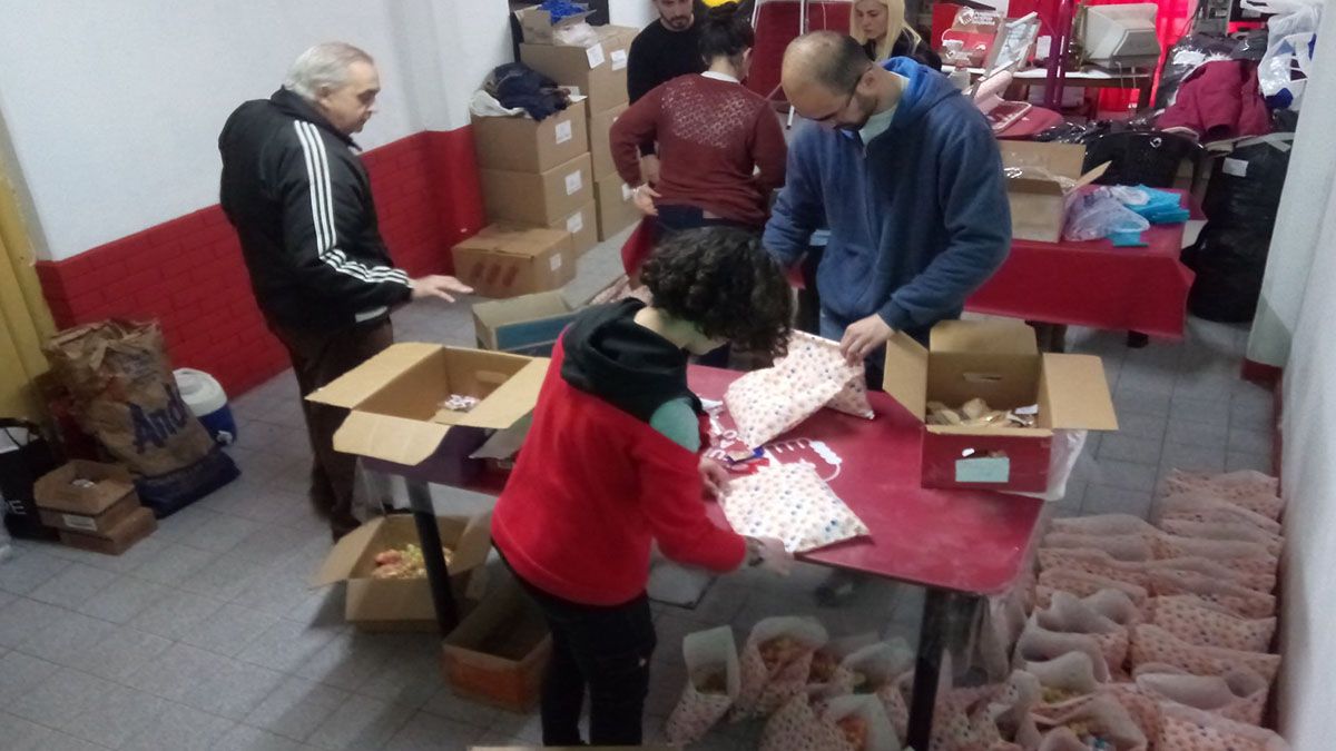 En el 2019 la fundación trabajó para llevarle juguetes a los chicos de la comunidad Qom.