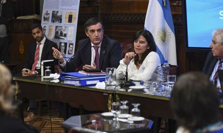 tarifas: el peronismo ya tiene dictamen y macri pidio ?responsabilidad? tarifas: el peronismo ya tiene dictamen y macri pidio ?responsabilidad?