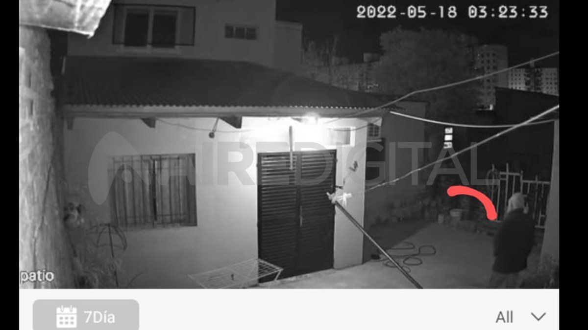 Los vecinos de Barrio El Pozo están preocupados, ya que, según denuncian, hay viviendas y comercios “marcados” por los delincuentes para ser asaltados.