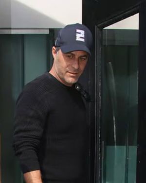 Martín Pepa evitó responder a la prensa en Ezeiza tras confirmarse su separación de Pampita. Martín Pepa evitó responder a la prensa en Ezeiza tras confirmarse su separación de Pampita.