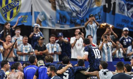Argentina le ganó 2 a 1 a Inglaterra, y Messi jugará una nueva final del mundo. Argentina le ganó 2 a 1 a Inglaterra, y Messi jugará una nueva final del mundo.