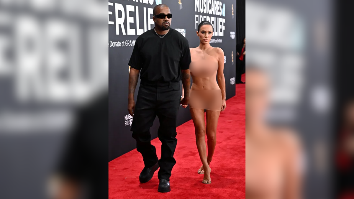 Sin invitación y con un polémico vestido: Kanye West y su esposa Bianca Censori causaron escándalo en los Grammy 2025 Sin invitación y con un polémico vestido: Kanye West y su esposa Bianca Censori causaron escándalo en los Grammy 2025