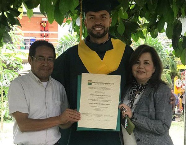 Andrés Cadavid se recibió de Comunicador Audiovisual