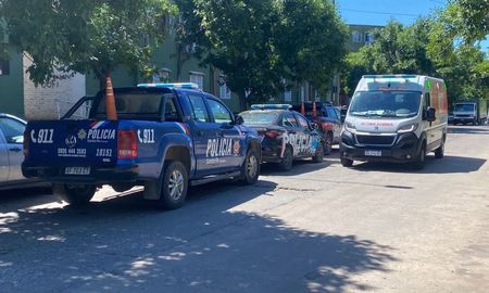 La policía y una unidad del 107 intervinieron tras la balacera en Fonavi San Jerónimo La policía y una unidad del 107 intervinieron tras la balacera en Fonavi San Jerónimo