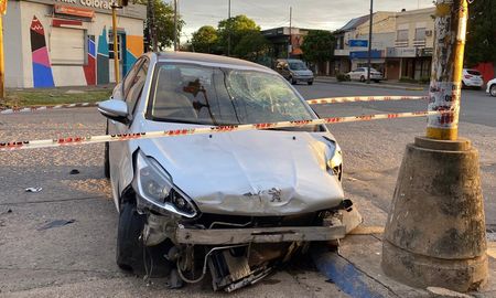 El siniestro ocurrió durante la madrugada del miércoles, en la intersección de Facundo Zuviría y diagonal Goyena. El siniestro ocurrió durante la madrugada del miércoles, en la intersección de Facundo Zuviría y diagonal Goyena.