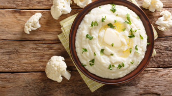Puré de coliflor: la receta fácil, cremosa y saludable que reemplaza a la papa