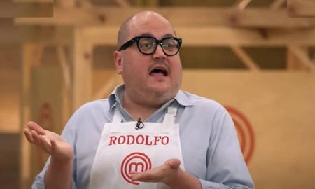 Rodolfo Vera Calderón nació en México. Rodolfo Vera Calderón nació en México.