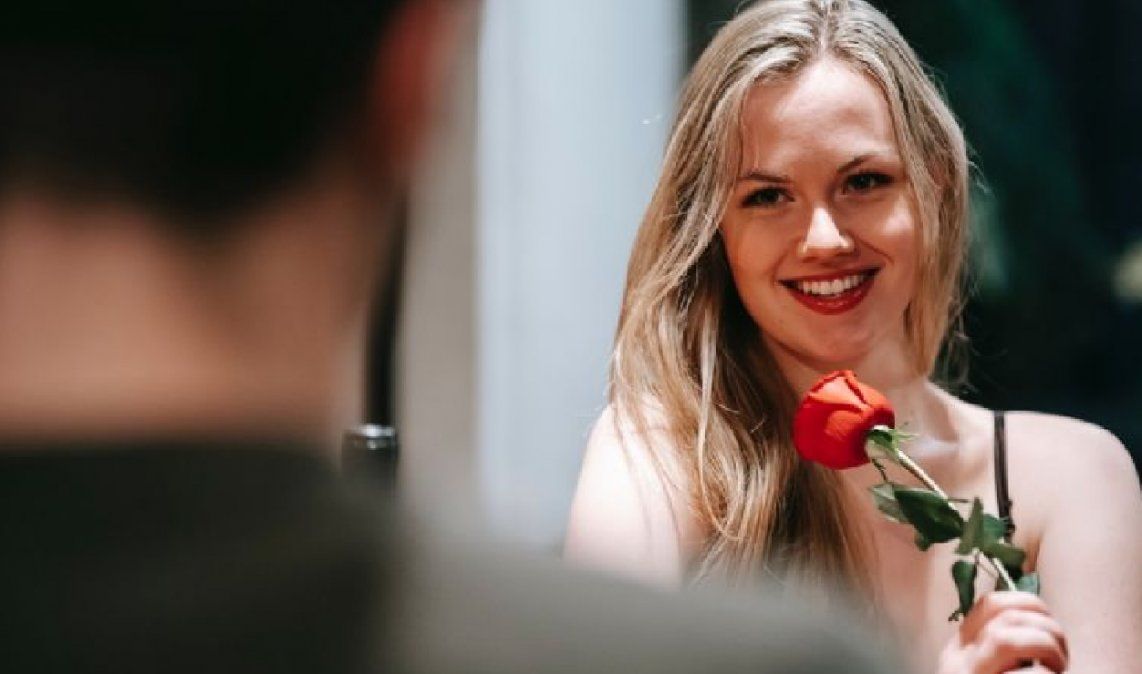 Horóscopo: cuáles son los signos zodiacales que enamoran a primera vista