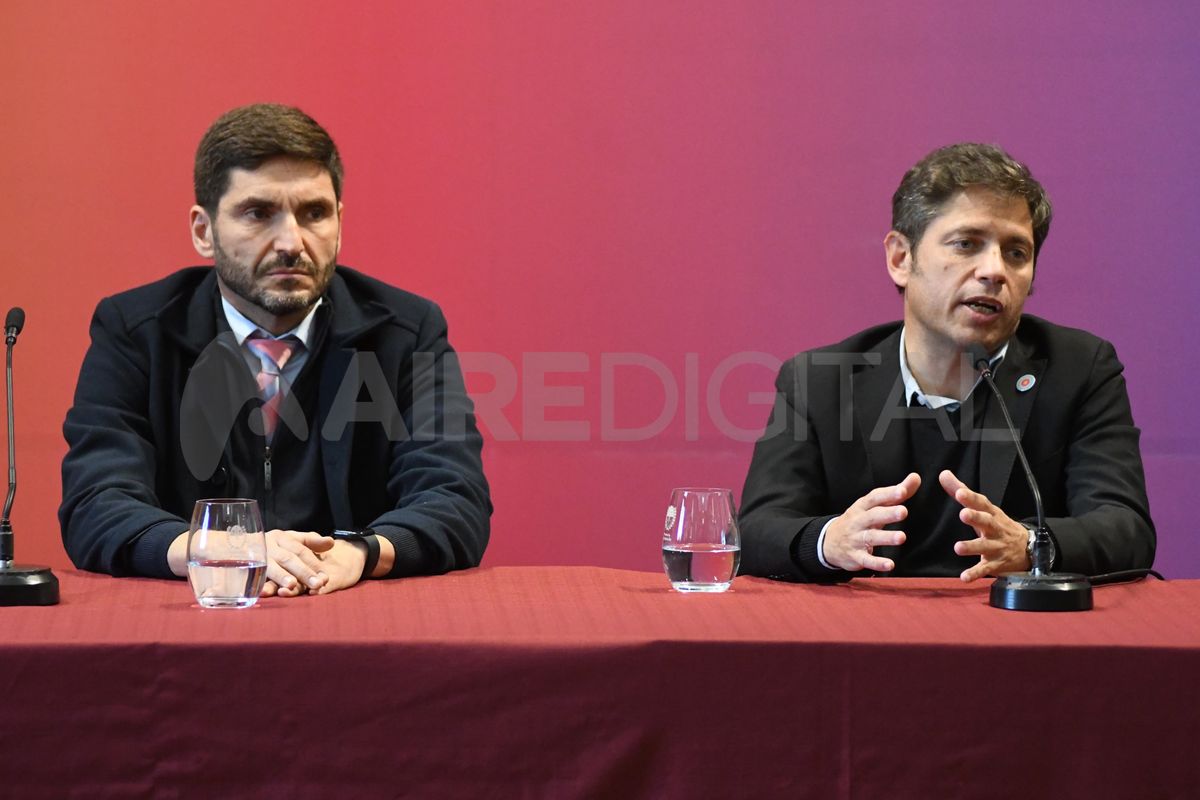 “Estamos destinados al fracaso si combatimos los problemas de narcotráfico de Buenos Aires como si afectaran solamente a Buenos Aires o los problemas de Santa Fe como si afectaran solamente a Santa Fe”, sostuvo el gobernador Axel Kicillof. “Estamos destinados al fracaso si combatimos los problemas de narcotráfico de Buenos Aires como si afectaran solamente a Buenos Aires o los problemas de Santa Fe como si afectaran solamente a Santa Fe”, sostuvo el gobernador Axel Kicillof.