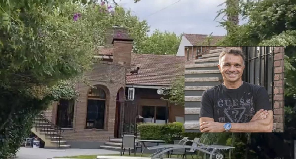 Así es la lujosa casa de Sergio Lapegüe en Banfield: espacios amplios y ventanales que dejan entrar mucha luz