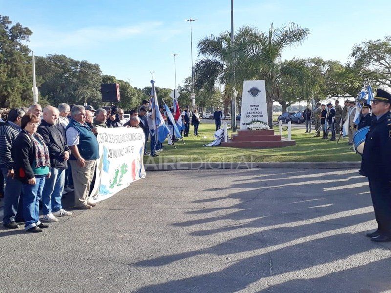 A 37 años, homenajearon a los tripulantes del ARA General Belgrano