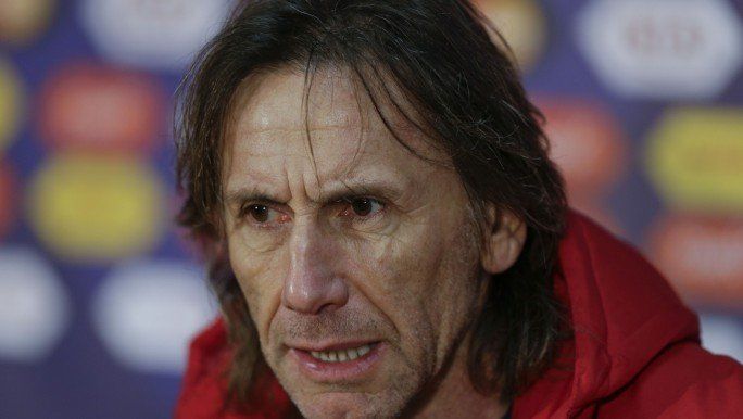 Gareca no descartó la marca personal a Messi