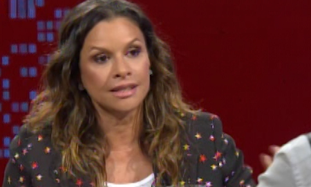 La furia de Julieta Ortega contra un grupo antivacunas en plena marcha: Búsquense un laburo digno La furia de Julieta Ortega contra un grupo antivacunas en plena marcha: Búsquense un laburo digno