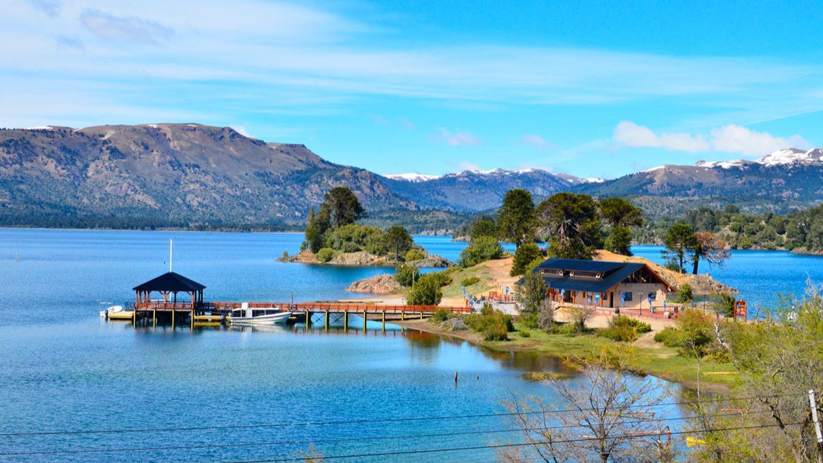 Villa Pehuenia crece como destino de aventura gracias a sus lagos