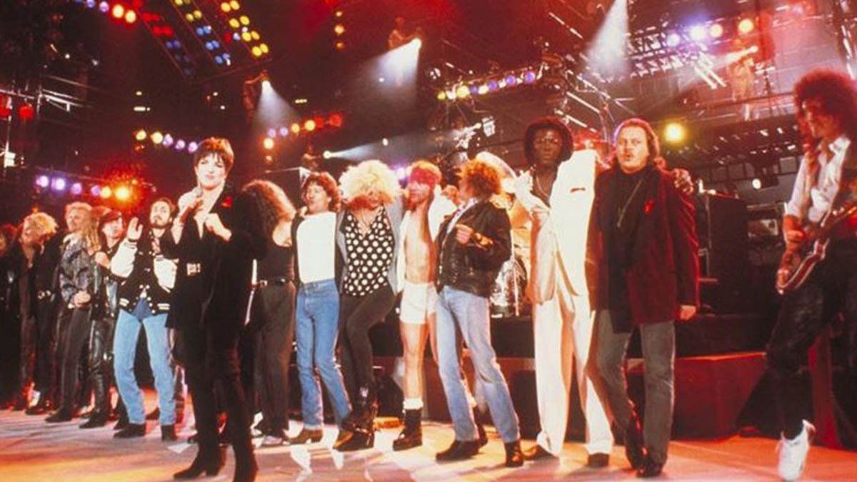 Durante el concierto en el antiguo estadio de Wembley, en lo más alto del escenario, se colocó una figura de un Fénix gigante, el cual es el símbolo distintivo de la Mercury Phoenix Trust, fundación contra el VIH.