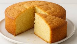 Este bizcochuelo sin polvo de hornear ni manteca es una opción económica, liviana y versátil, ideal para rellenar o comer solo. Este bizcochuelo sin polvo de hornear ni manteca es una opción económica, liviana y versátil, ideal para rellenar o comer solo.