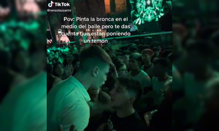Se estaban por agarrar a trompadas en el boliche y sucedió algo inesperado Se estaban por agarrar a trompadas en el boliche y sucedió algo inesperado