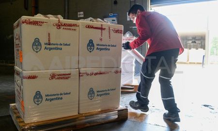 Más de 40 millones de vacunas contra el covid habrán llegado al país desde esta tarde. Más de 40 millones de vacunas contra el covid habrán llegado al país desde esta tarde.