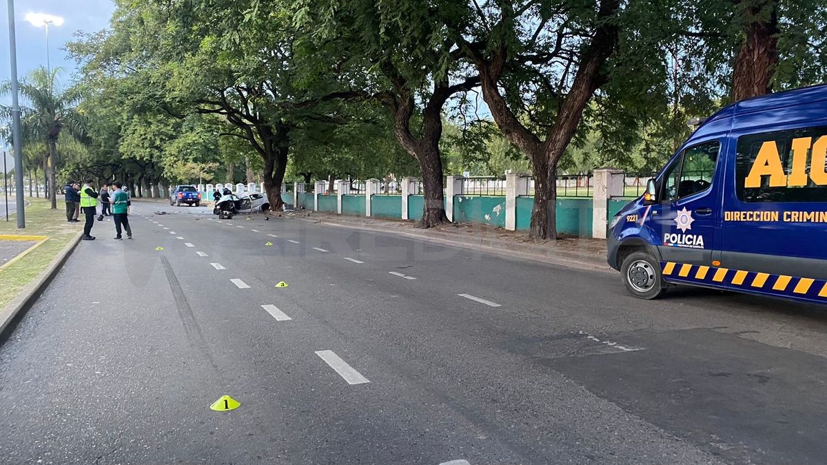 Se interrumpió la circulación sobre la avenida Almirante Brown y Calcena en la mano al sur de la ciudad de Santa Fe