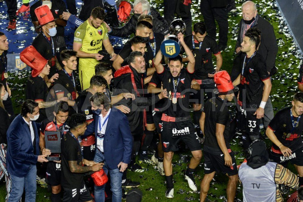 El partido de la historia de Colón en fotos