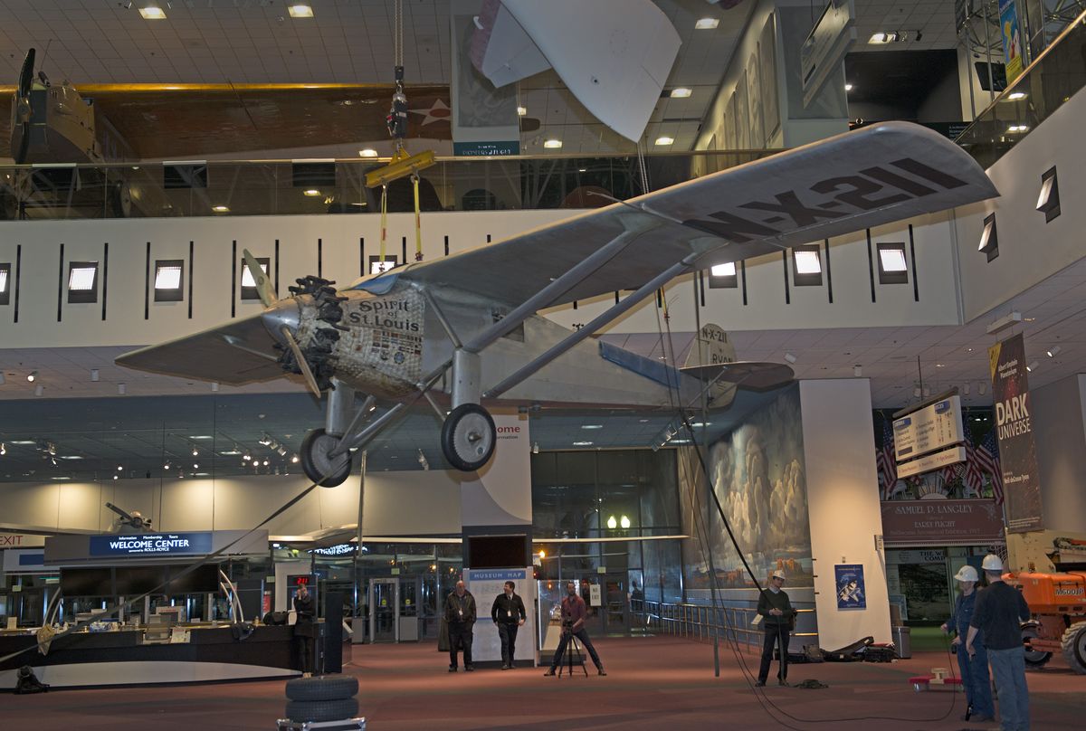 El Spirit of St. Louis se encuentra actualmente expuesto en el National Air and Space Museum (Museo Nacional del Aire y del Espacio) del Instituto Smithsoniano, en Washington, que alberga la mayor colección de aviones y naves espaciales del mundo. El Spirit of St. Louis se encuentra actualmente expuesto en el National Air and Space Museum (Museo Nacional del Aire y del Espacio) del Instituto Smithsoniano, en Washington, que alberga la mayor colección de aviones y naves espaciales del mundo.