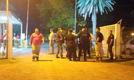 La empresa informó las dos personas afectadas por la explosión no tienen heridas graves.
