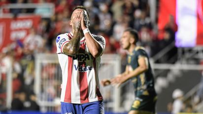 Se fue de Unión, firmó con su nuevo club y ahora quieren rescindir su contrato