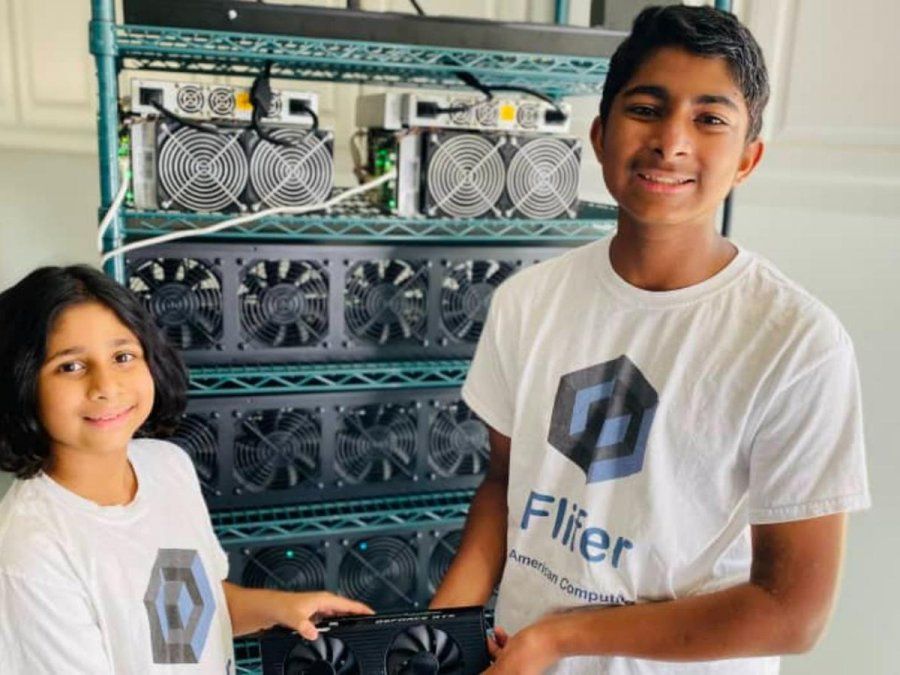 Dos hermanos de 9 y 14 años ganan más de 60.000 dólares al mes minando criptomonedas