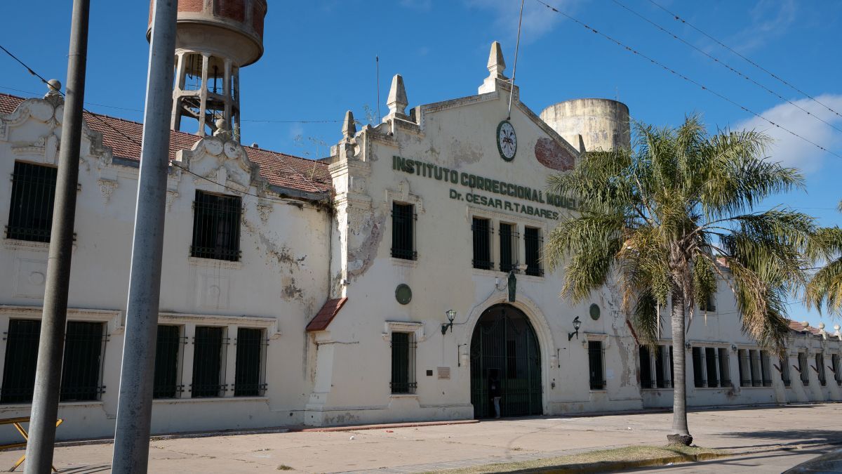 Ingreso a la cárcel de Coronda, uno de los penales historicos de la provincia de Santa Fe.&nbsp;