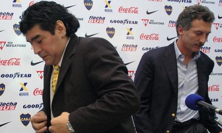 Diego Maradona contraatacó contra Mauricio Macri luego de que este lo comparara con Cristina Fernández. Diego Maradona contraatacó contra Mauricio Macri luego de que este lo comparara con Cristina Fernández.