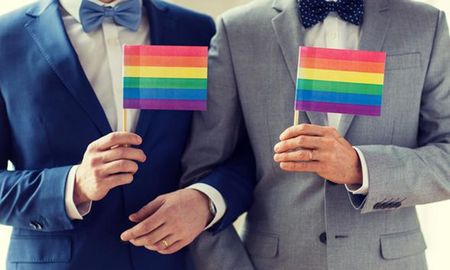 El Senado chileno le dio media sanción al proyecto de ley que legaliza el matrimonio igualitario en el país. El Senado chileno le dio media sanción al proyecto de ley que legaliza el matrimonio igualitario en el país.
