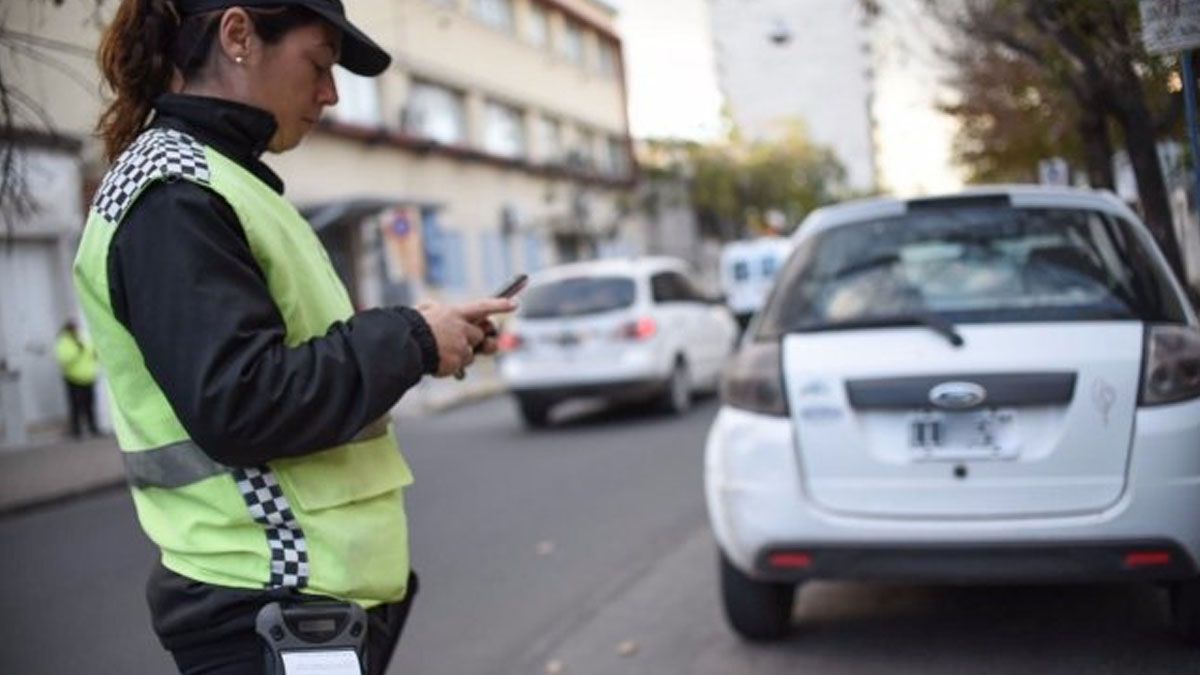 Amplio operativo de tránsito por la reapertura de los bancos